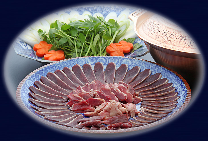 松茸と鱧の鍋の写真